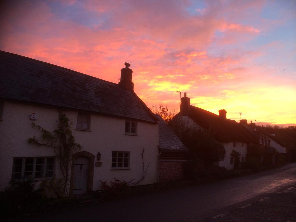 Notley Arms Inn Exmoor National Park Elworthy Eksteriør bilde